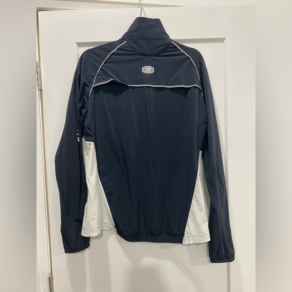 Sugoi running jacket. Size Large - Picture 2 of 2